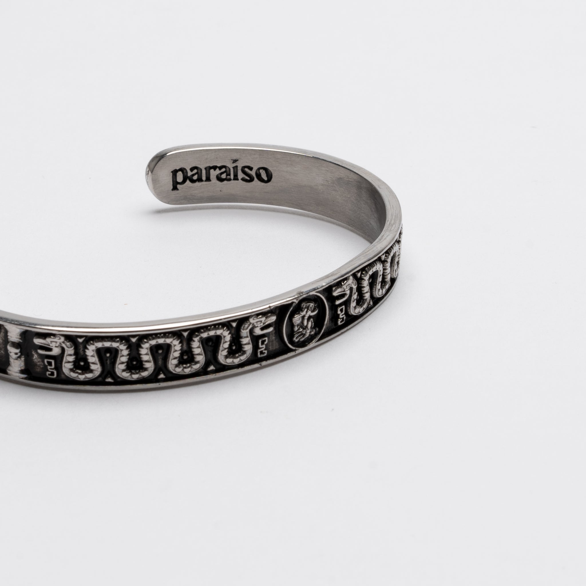ルイス・バラガン Paraísos / Paradises 51R1HJbJy+L._UF350,350_QL50_.jpg